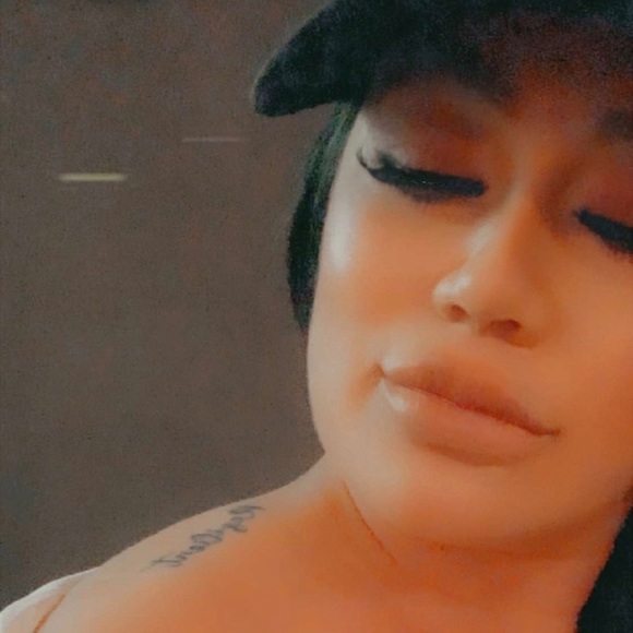 Meet your Posher, Esmeralda - Picture 1 of 1